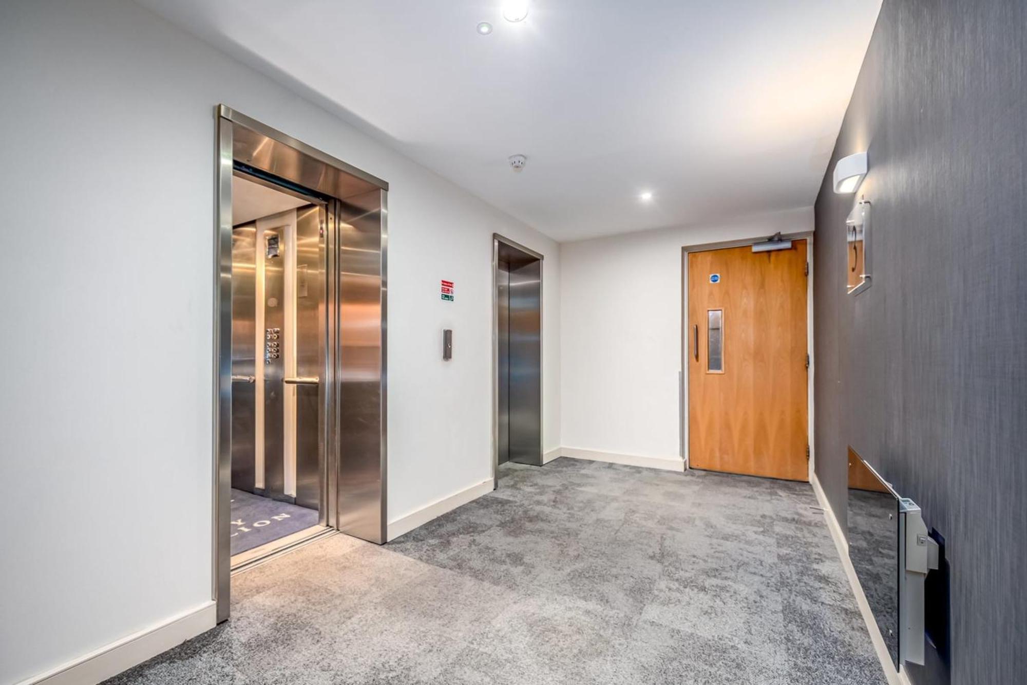 Modern & Spacious 2 Bedroom In Central London Bagian luar foto